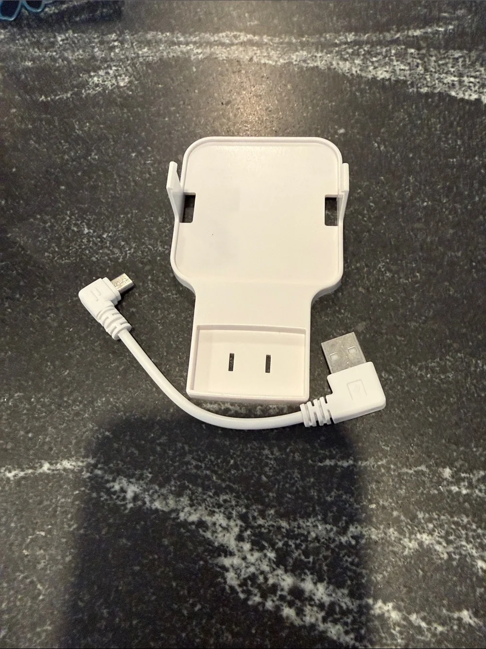 Blink Sync Module 2 with White USB Cable & White Power Adapter - Picture 3 of 4